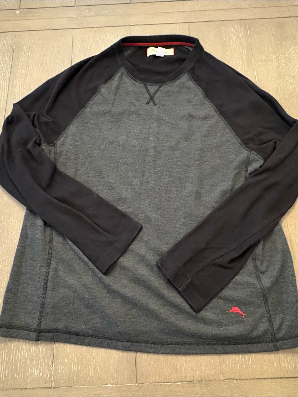 Tommy Bahama Men's Charcoal & Black Raglan Long-Sleeve Shirt with Red Logo